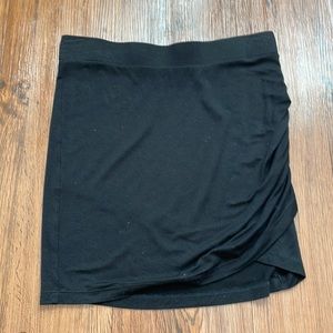 Black mini skirt, size extra small
